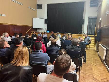 WhatsApp Image 2025-05-08 at 18.02.29(2)